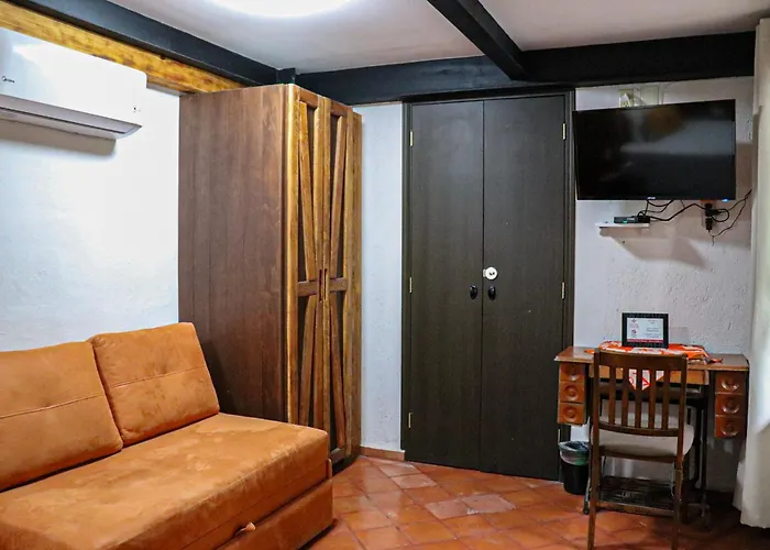 Guest house Casa Real Coyoacan 3*